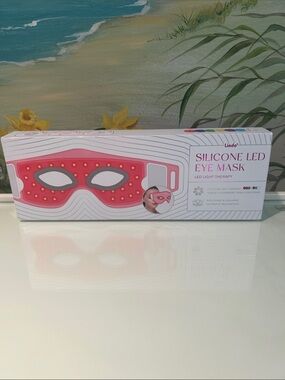 NIB Lindo Silicone 7 Color LED Light Therapy Eye Mask in Pink